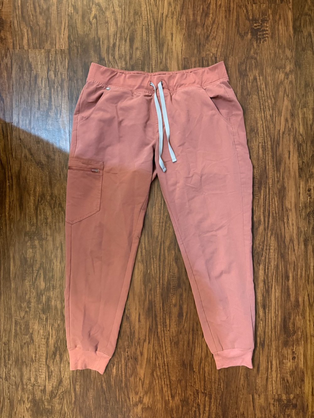 Figs Women's Dusty Rose Jogger Sweatpants